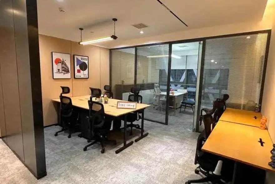低调看球移动客户端界面展示